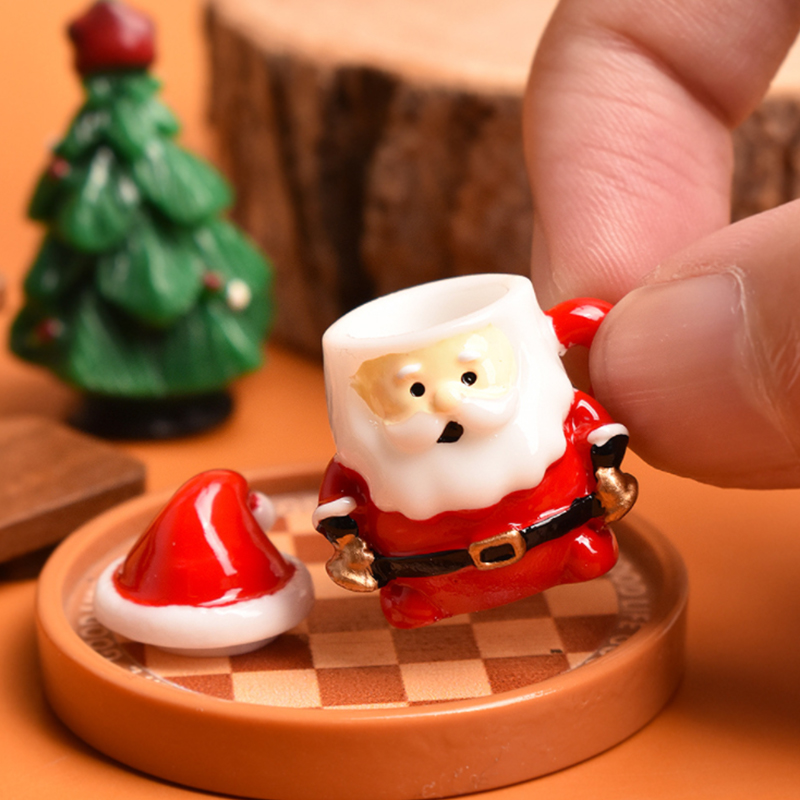 Art Craft Decoration - Mini Santa Teacup Ornament - Resin
