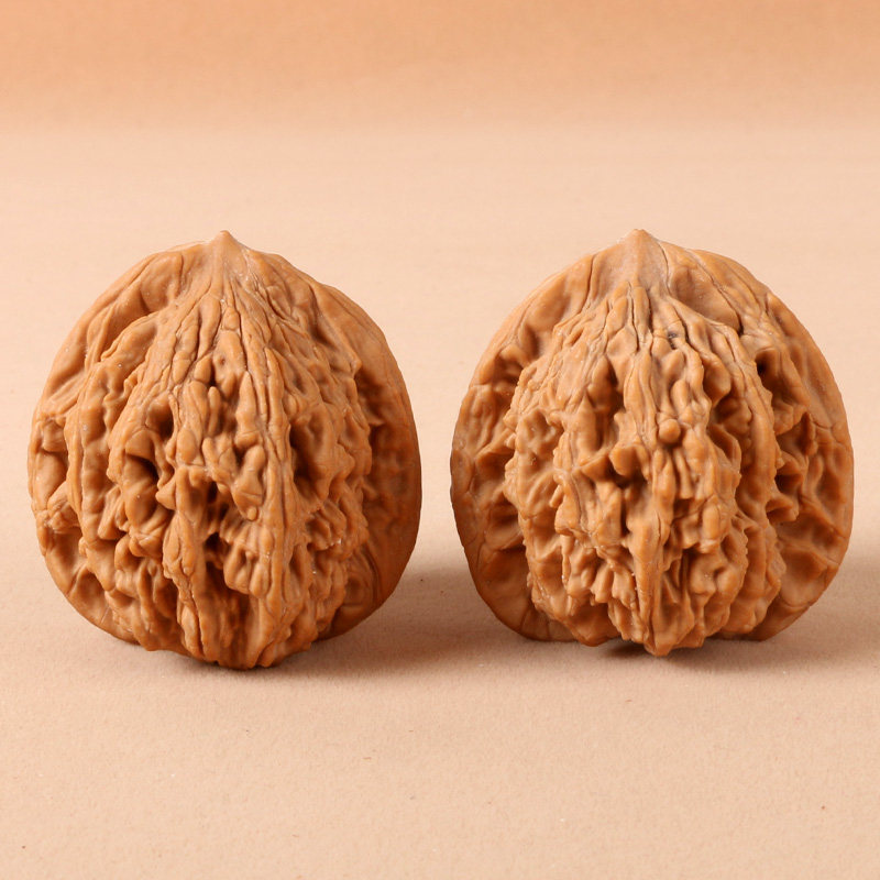 Natural Wenwan Walnut Hand Mas - Art Craft Lion review and price